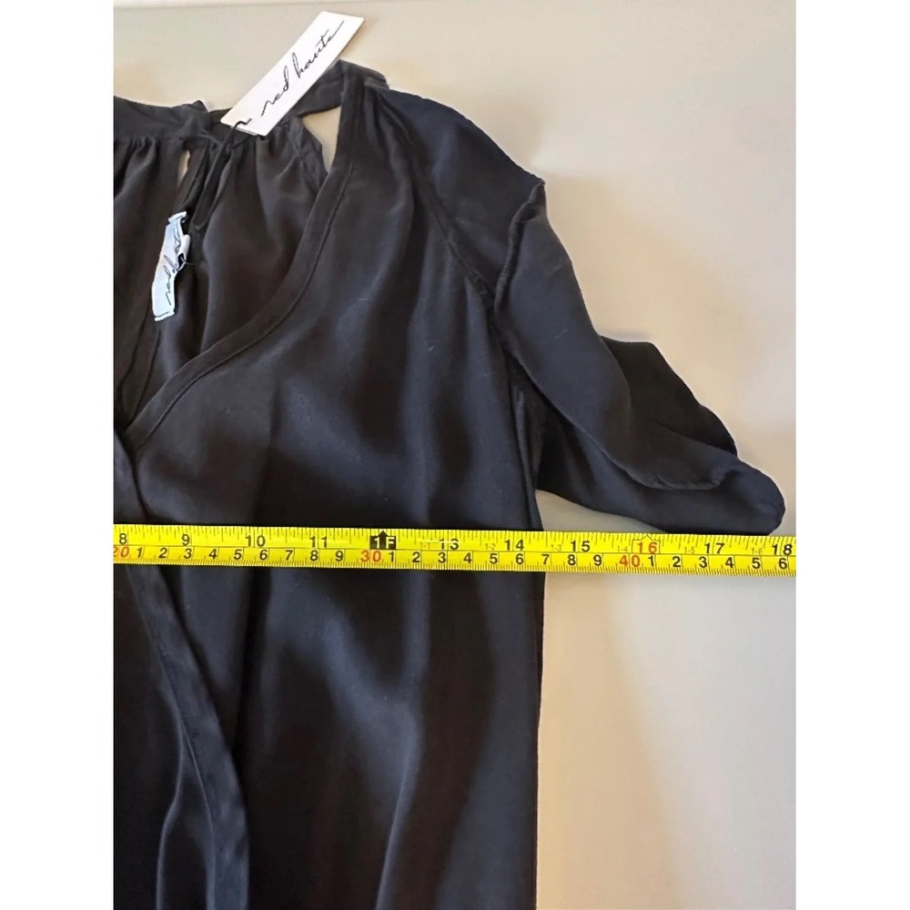 NWT Red Haute Cold Shoulder Smocked Peplum V-Neck Top‎ in Black | Size Small - Picture 5 of 7